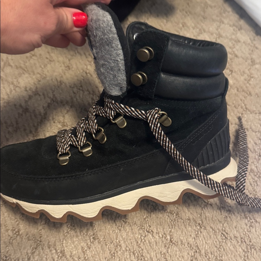 Sorel Kinetic Conquest Boots Black 7.5